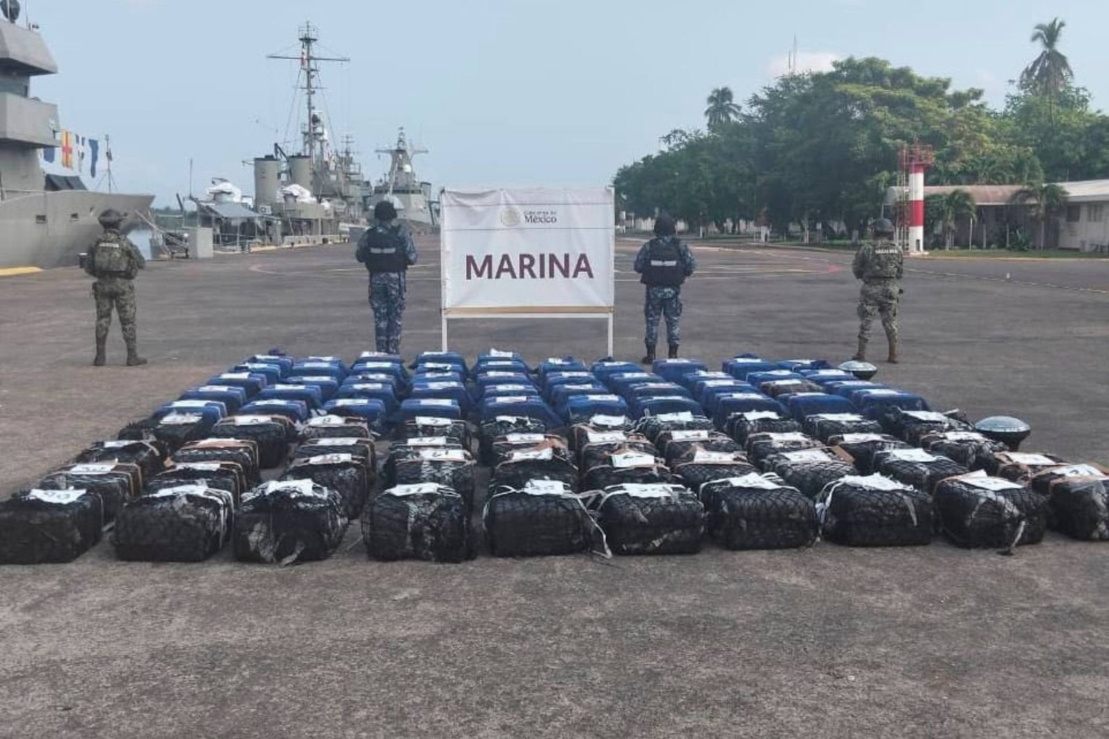 Aseguran 2.5 toneladas de cocaína en costas de Michoacán