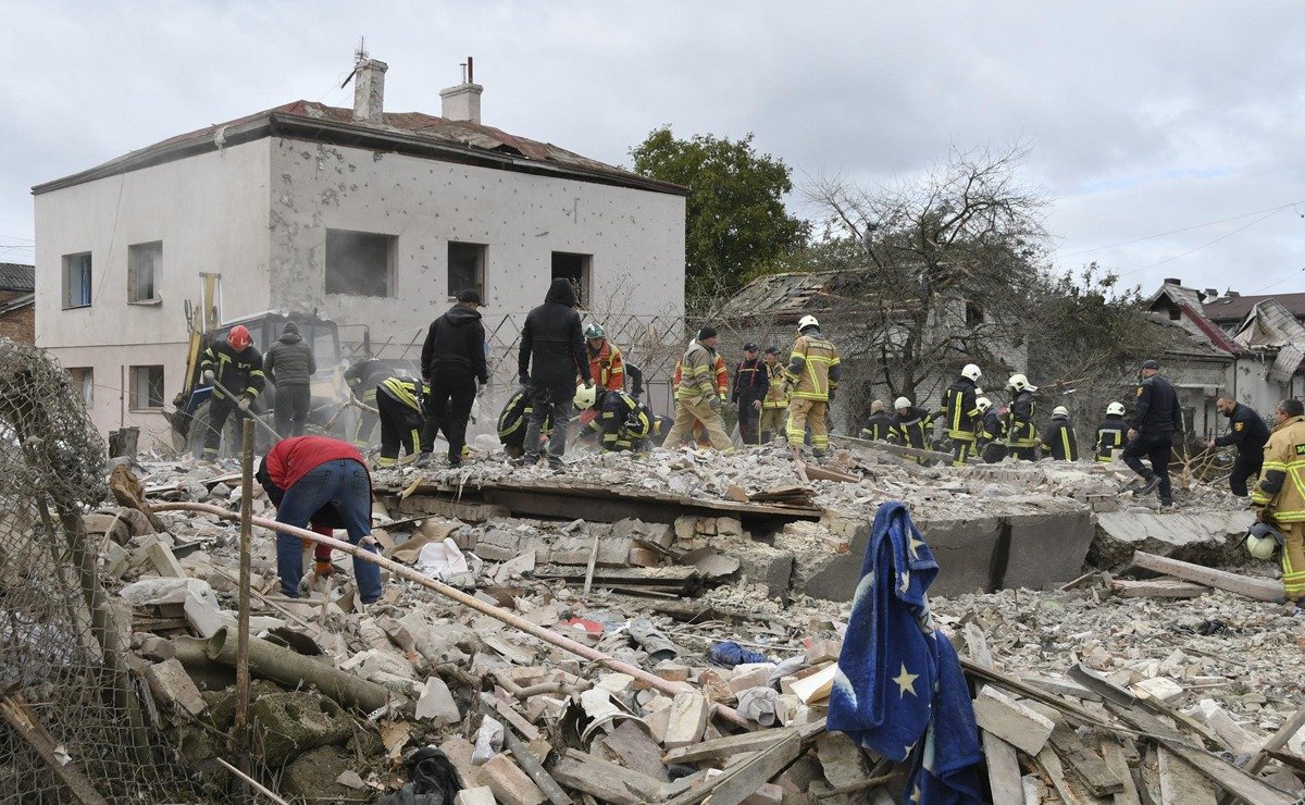 Rusia ataca con drones y misiles toda Ucrania; reportan 5 muertes