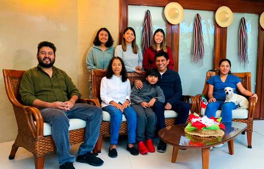 El “Rey” de Oaxaca y su corte familiar: Salomón Jara bajo fuego por nepotismo descarado