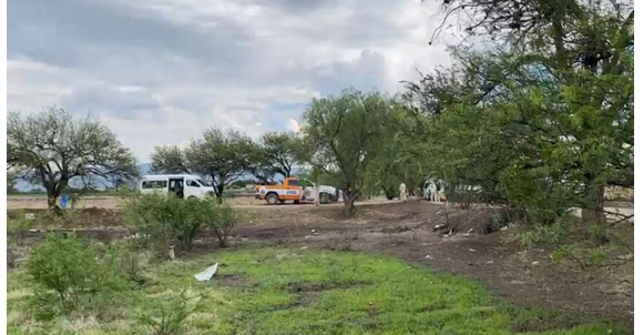 Fosa junto a una escuela exhibe el fracaso del PAN en Guanajuato